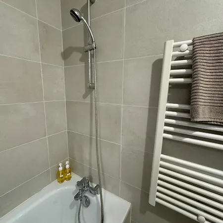 Apartment Familial Pres De *